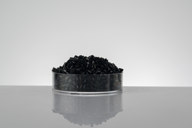 POM material with higher toughness