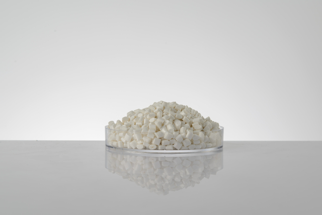 POM material with high toughness